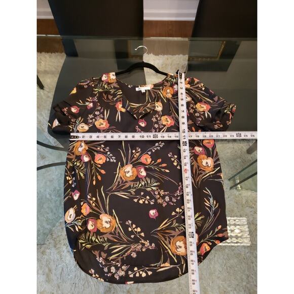 DR 2 Top Blouse Women's Size Large Black Floral Polyester Short Sleeve V-Neck - Picture 8 of 13